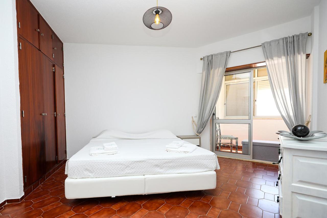 A72 - Colas Place In Lagos Apartment Bagian luar foto